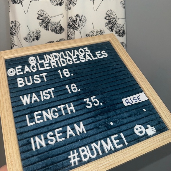 🐼EUC - CARVE DESIGNS BLACK & WHITE FLORAL PRINT DRESS - Picture 9 of 11